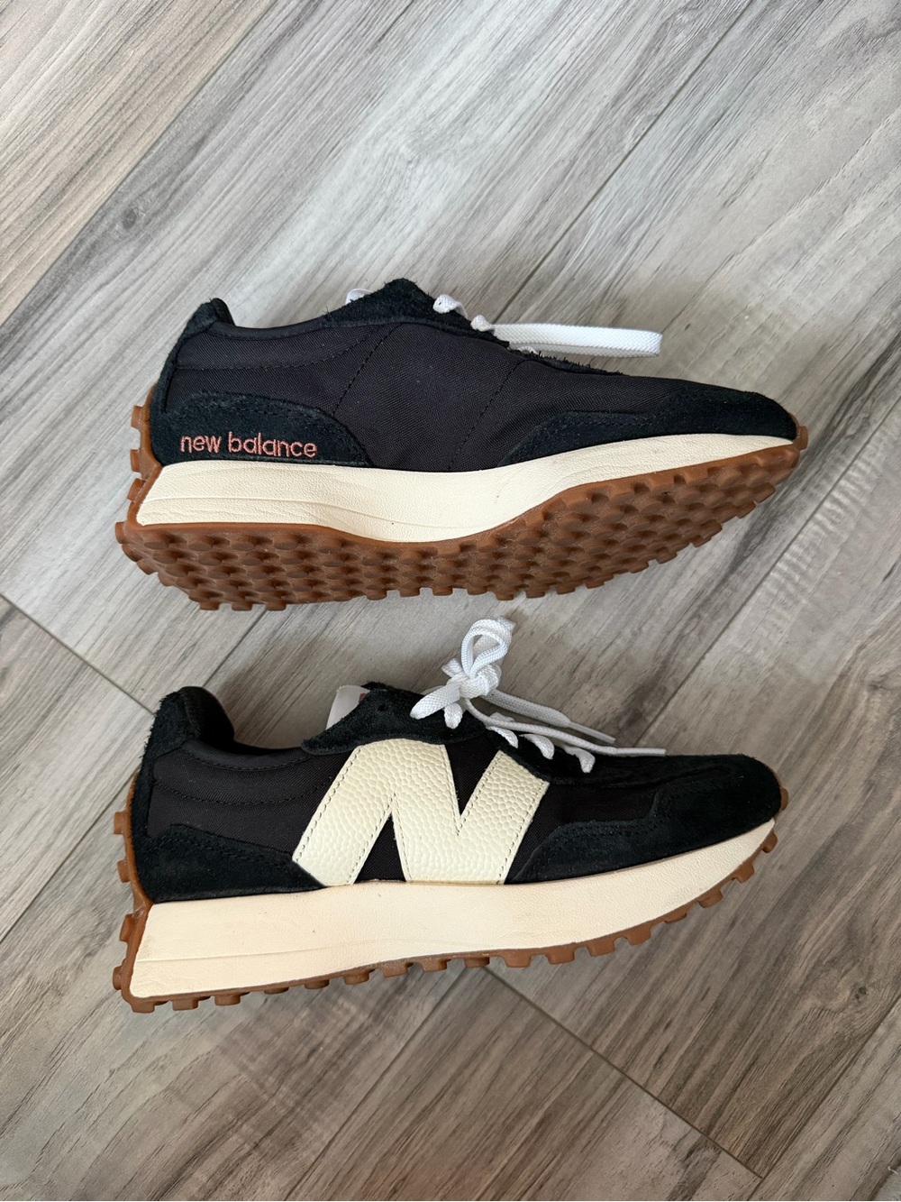 New Balance Women’s Sneakers - Picture 3 of 7